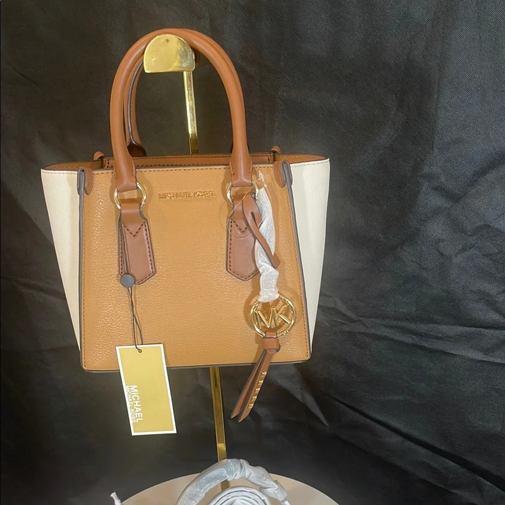 Michael Kors Tan and White Women's Bag - Picture 5 of 10